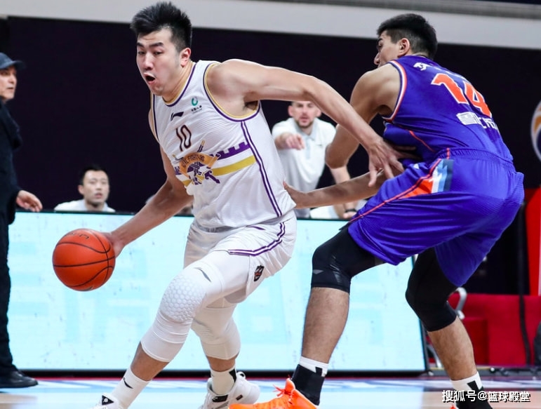 欧篮联关键时刻走向成谜，新疆广汇再遭质疑，气氛紧张，团队化学反应显著(调侃和开玩笑的区别)